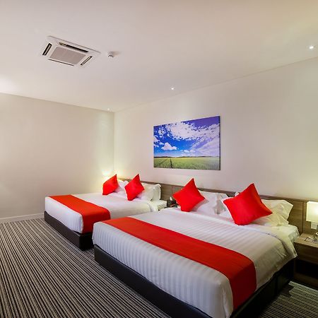 Riccarton Capsule Hotel Kuala Lumpur Zewnętrze zdjęcie